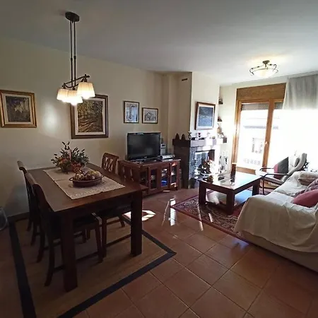 Splendid Mountain Near Port Del Comte Appartement